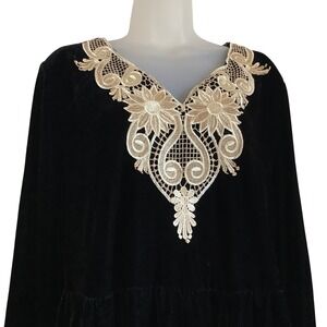 Rusttydustty Black Velvet V-Neck Dress Gold Lace Applique Long Sleeve 2XL